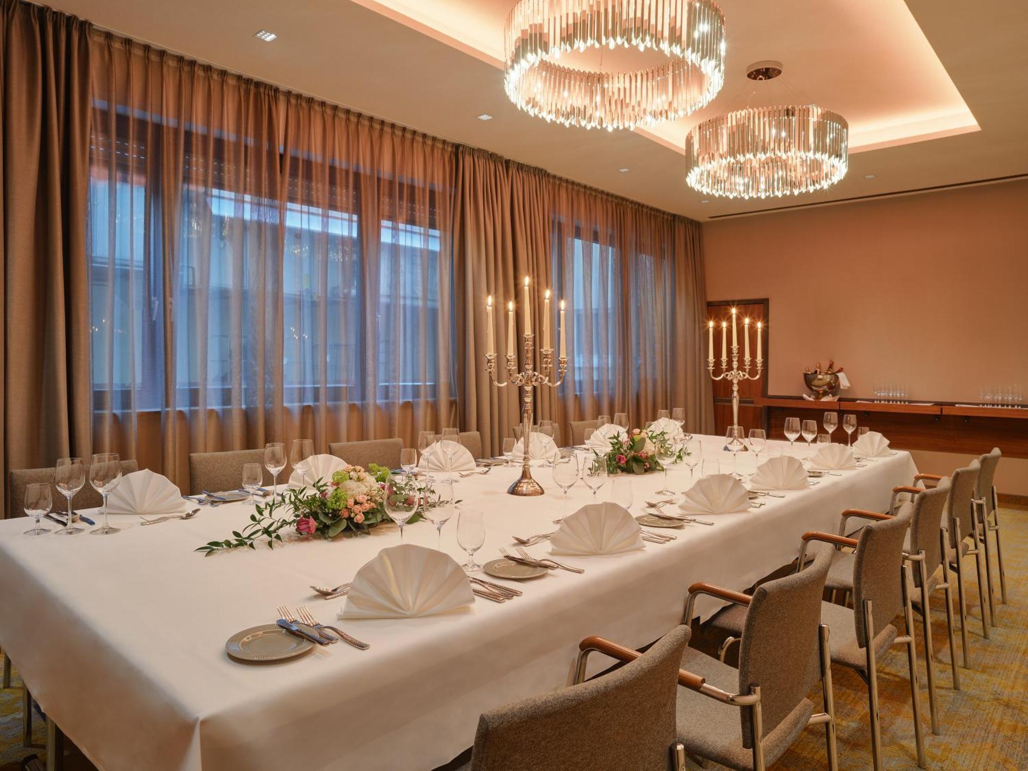 Kranz Parkhotel Зигбург Екстериор снимка